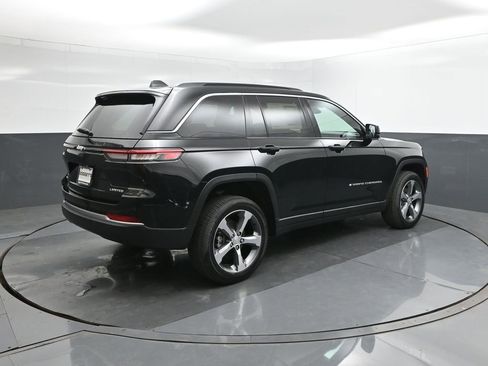 New 2026 Jeep Grand Cherokee Limited AWD/4WD image 11