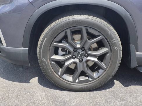 Used 2023 Honda Pilot Elite image 9