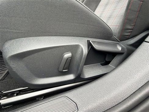 Used 2024 Volkswagen GTI SE image 12