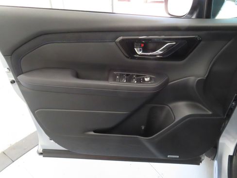 Certified 2025 Subaru Forester Limited AWD/4WD image 10