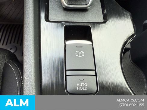 Used 2025 Nissan Rogue SV FWD image 14