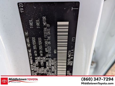 Used 2024 Toyota Grand Highlander Platinum image 40