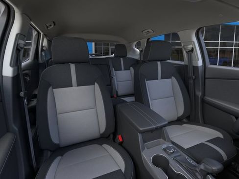 New 2026 Chevrolet Blazer LT w/ Convenience Package FWD image 16