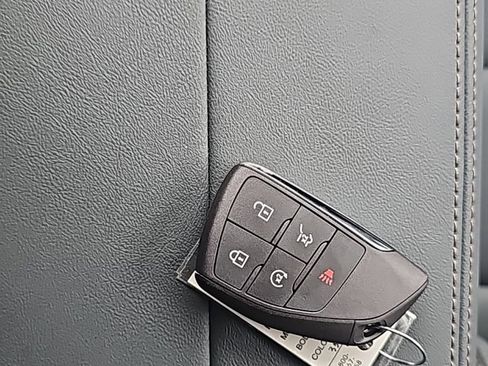 New 2026 GMC Terrain AT4 w/ Convenience Package III image 29