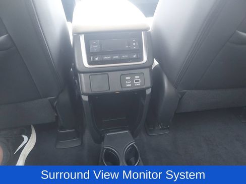 Used 2024 Subaru Ascent Limited w/ Technology Package AWD/4WD image 11