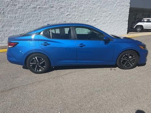 Used 2024 Nissan Sentra SV FWD image 12