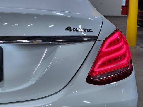 Used 2018 Mercedes-Benz C 300 4MATIC Sedan image 19