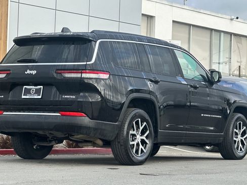 Used 2024 Jeep Grand Cherokee L Limited w/ Luxury Tech Group II image 2