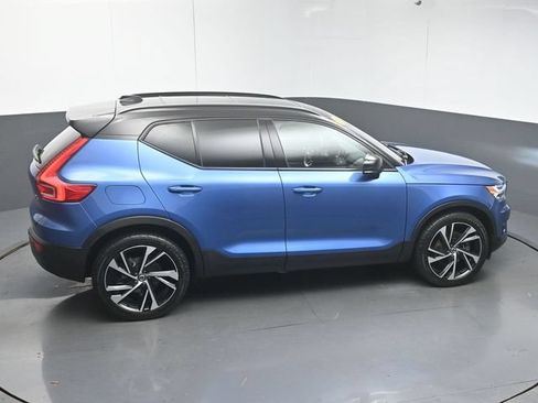 Used 2021 Volvo XC40 T4 R-Design w/ Protection Package Premier FWD image 49