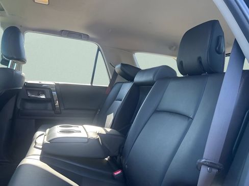 Used 2024 Toyota 4Runner TRD Off-Road Premium w/ Moonroof Package AWD/4WD image 17