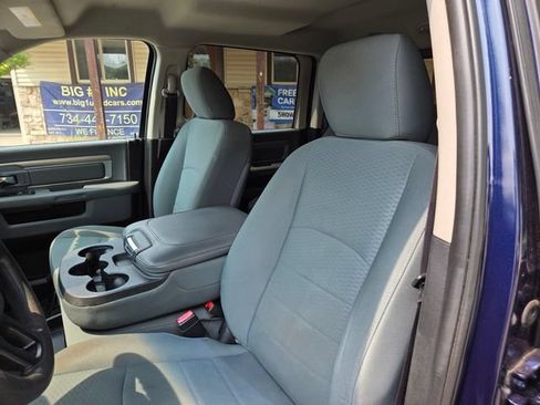 Used 2016 RAM 1500 Classic SLT AWD/4WD image 18