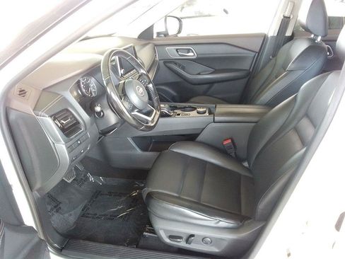 Used 2021 Nissan Rogue SV w/ Premium Package AWD/4WD image 17