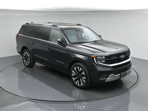 Certified 2025 Ford Expedition Max Platinum w/ Driver's Package AWD/4WD image 45