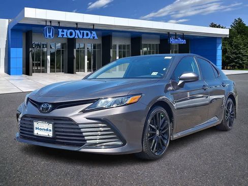 Used 2023 Toyota Camry LE image 1