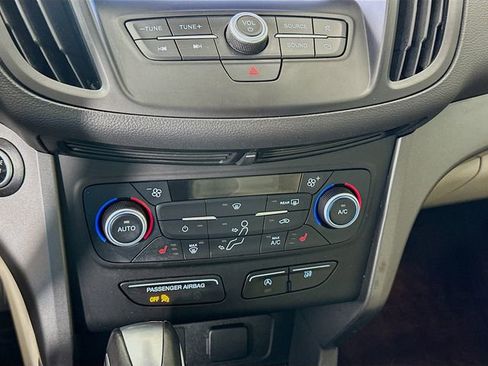 Used 2019 Ford Escape SEL image 15