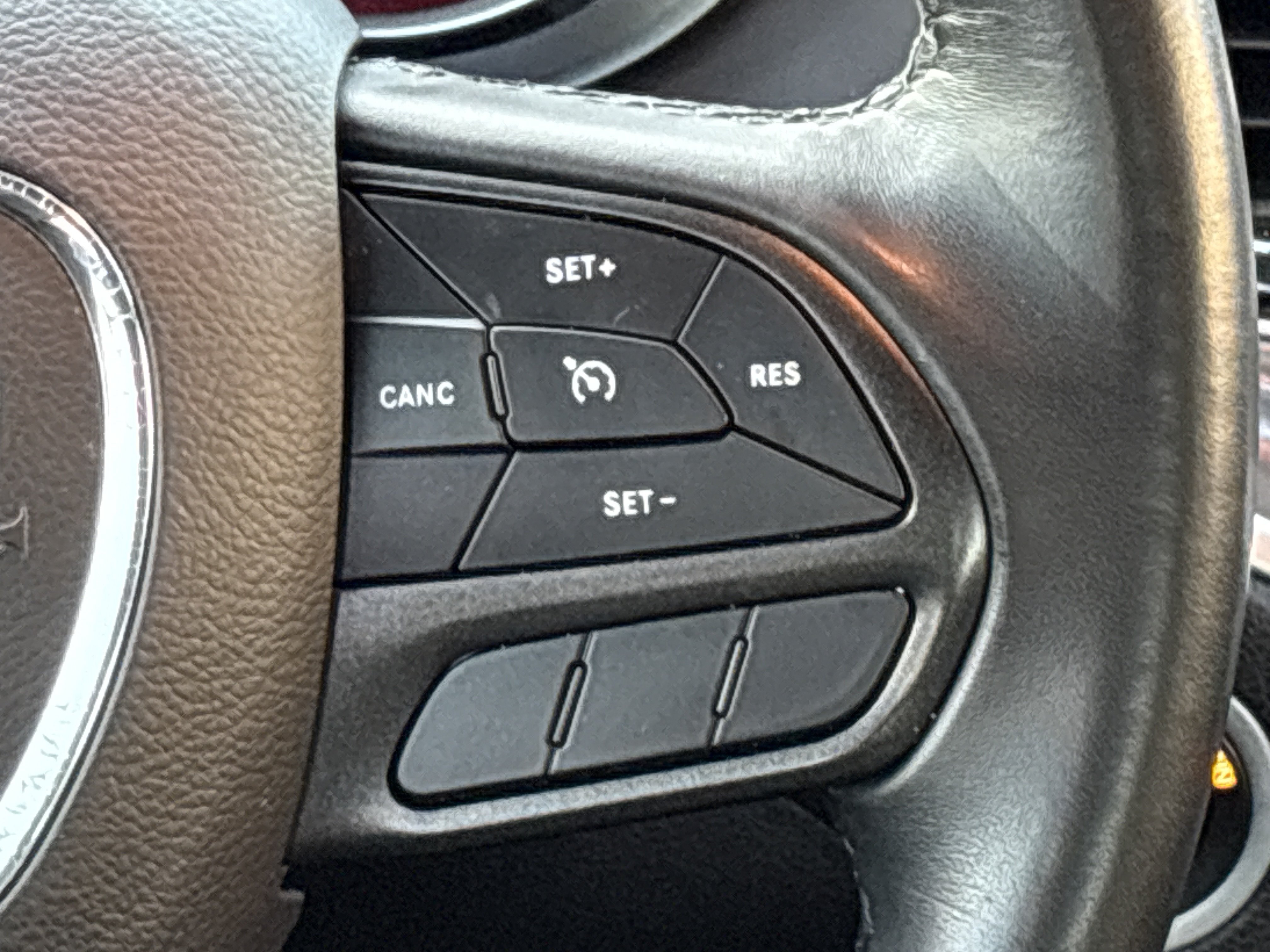 Used 2022 Dodge Charger SXT RWD image 23