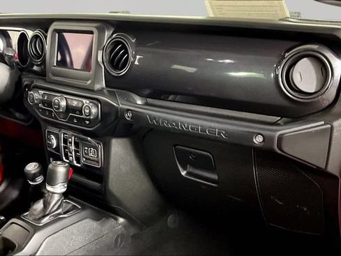 Used 2022 Jeep Wrangler Unlimited Sport AWD/4WD image 25