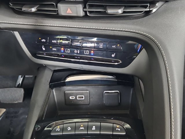 Certified 2023 Buick Envision Essence AWD/4WD image 20