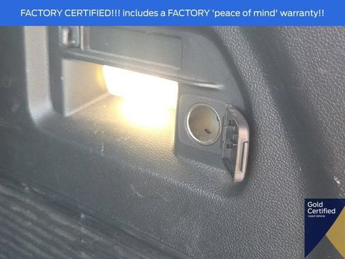 Used 2022 Ford Explorer XLT w/ Equipment Group 202A AWD/4WD image 14