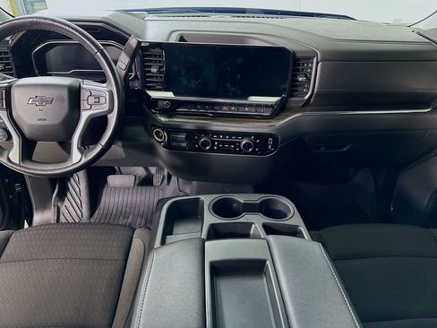 Used 2022 Chevrolet Silverado 1500 RST image 18