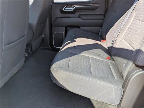 Used 2022 GMC Sierra 1500 SLE image 18