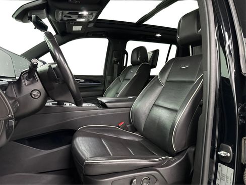 Used 2021 Cadillac Escalade ESV Sport w/ Driver Assist Tech Package image 9