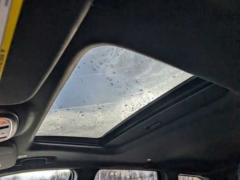 Used 2019 Jeep Grand Cherokee Limited image 3