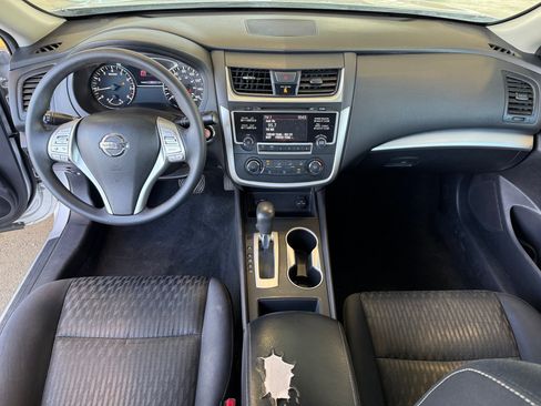 Used 2018 Nissan Altima 2.5 S w/ S Convenience Package image 24