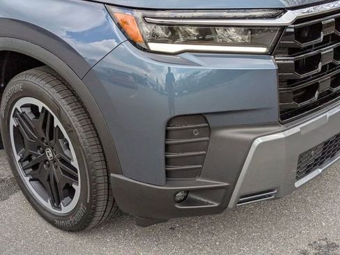 New 2026 Honda Pilot Touring image 3