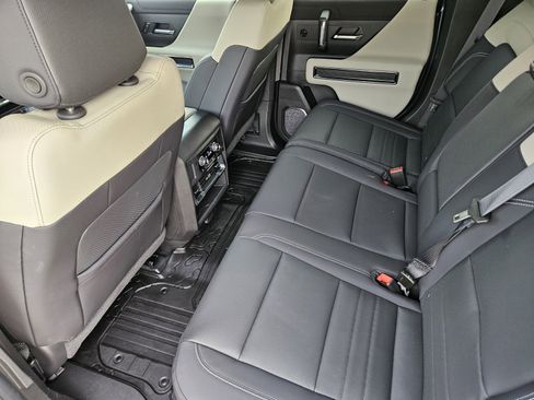New 2026 GMC Hummer EV SUV AWD/4WD image 19