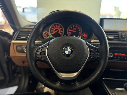 Used 2014 BMW 335i Sedan w/ Technology Package RWD image 7