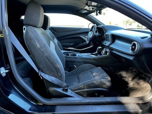 Used 2018 Chevrolet Camaro LT image 19