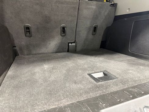 Used 2017 Chevrolet Equinox LT w/ Convenience Package image 6