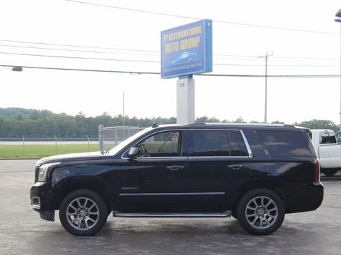 Used 2015 GMC Yukon Denali w/ Touring Package AWD/4WD image 3