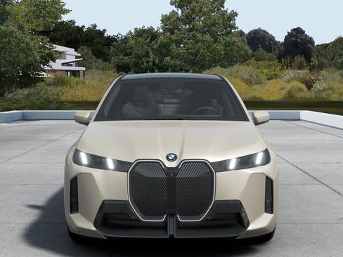 New 2026 BMW iX xDrive60 w/ M Sport Package AWD/4WD image 3