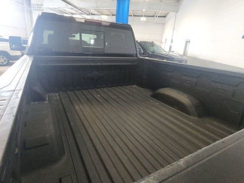 Used 2022 Chevrolet Silverado 2500 LT w/ Midnight Edition image 18