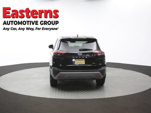 Used 2023 Nissan Rogue S AWD/4WD image 37