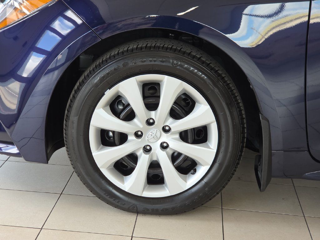 New 2027 Toyota Corolla LE FWD image 9