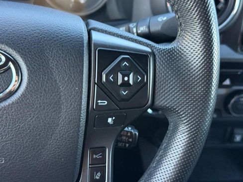Certified 2021 Toyota Tacoma SR5 image 20