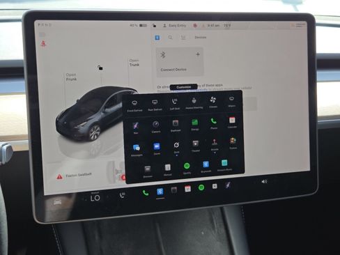 Used 2024 Tesla Model Y Long Range AWD/4WD image 7