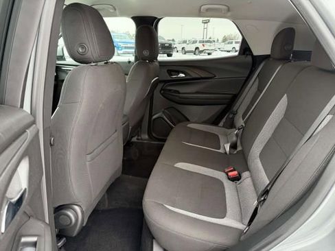 Used 2025 Chevrolet TrailBlazer LT image 12