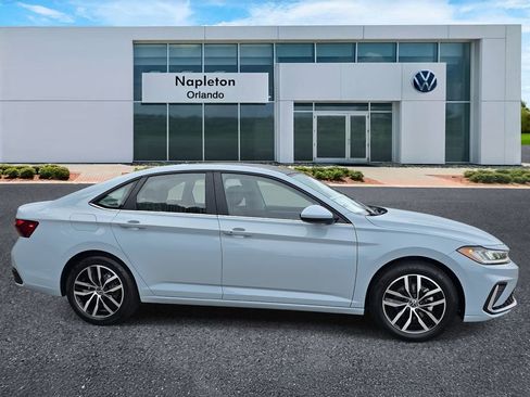 New 2026 Volkswagen Jetta SE image 4