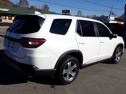 Used 2023 Honda Pilot EX-L image 7