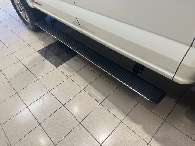 Certified 2024 Ford F250 Lariat w/ Lariat Ultimate Package AWD/4WD image 28
