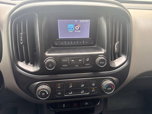 Used 2015 Chevrolet Colorado W/T RWD image 8