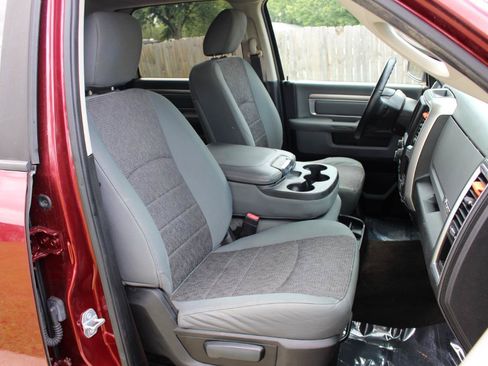 Used 2016 RAM 1500 Big Horn AWD/4WD image 38