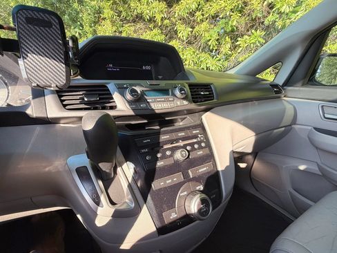 Used 2012 Honda Odyssey EX-L image 33