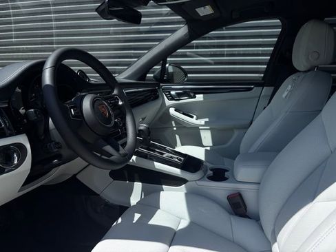 New 2026 Porsche Macan S AWD/4WD image 4