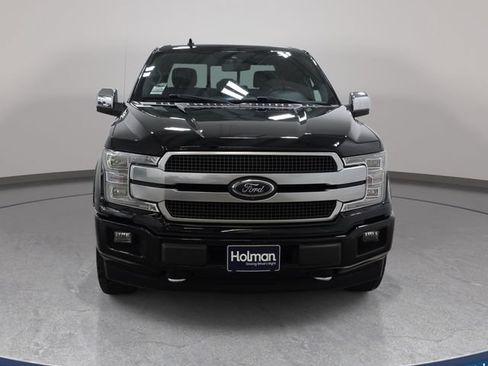 Used 2018 Ford F150 Platinum w/ Equipment Group 701A Luxury AWD/4WD image 3