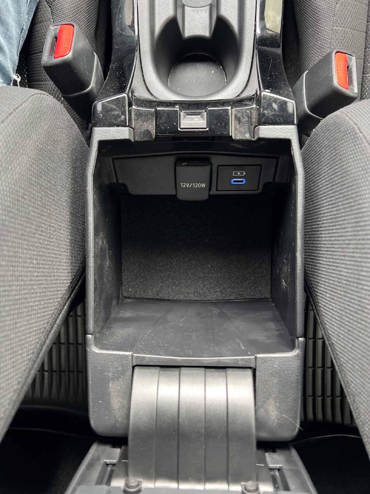 Used 2022 Toyota Corolla SE FWD image 11